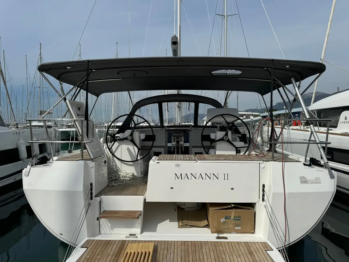 Bavaria C 45 — Sprayhood #4