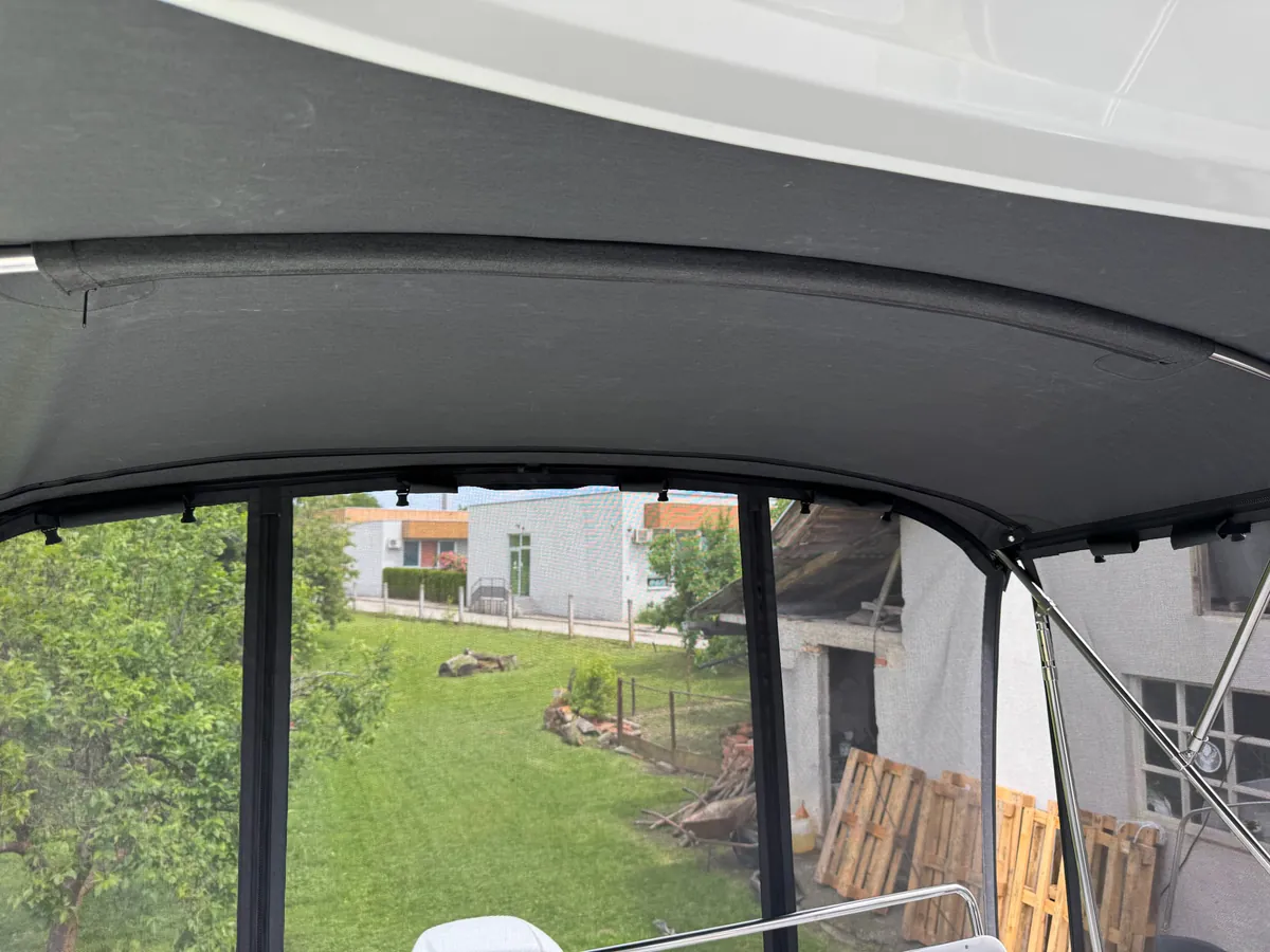 Beneteau Antares 8 — Bimini #3