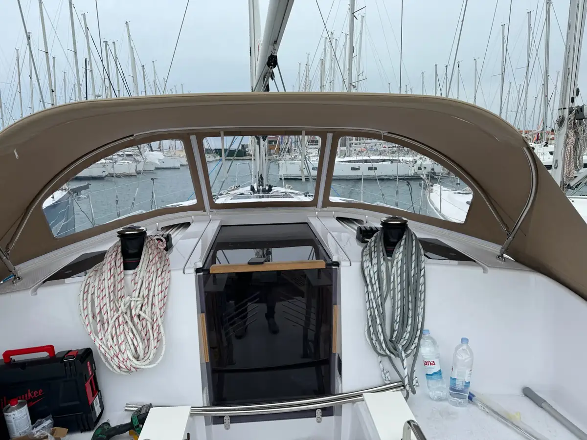 Elan I43 — Sprayhood #2