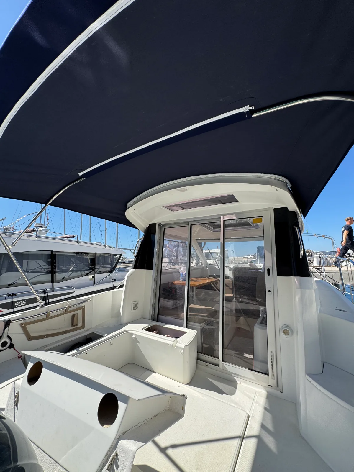 Jeanneau Merry Fisher 755 — bimini #3