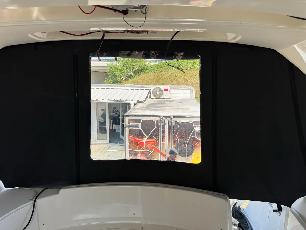 Jeanneau Prestige 30 S — Krmeno zatvaranje #4