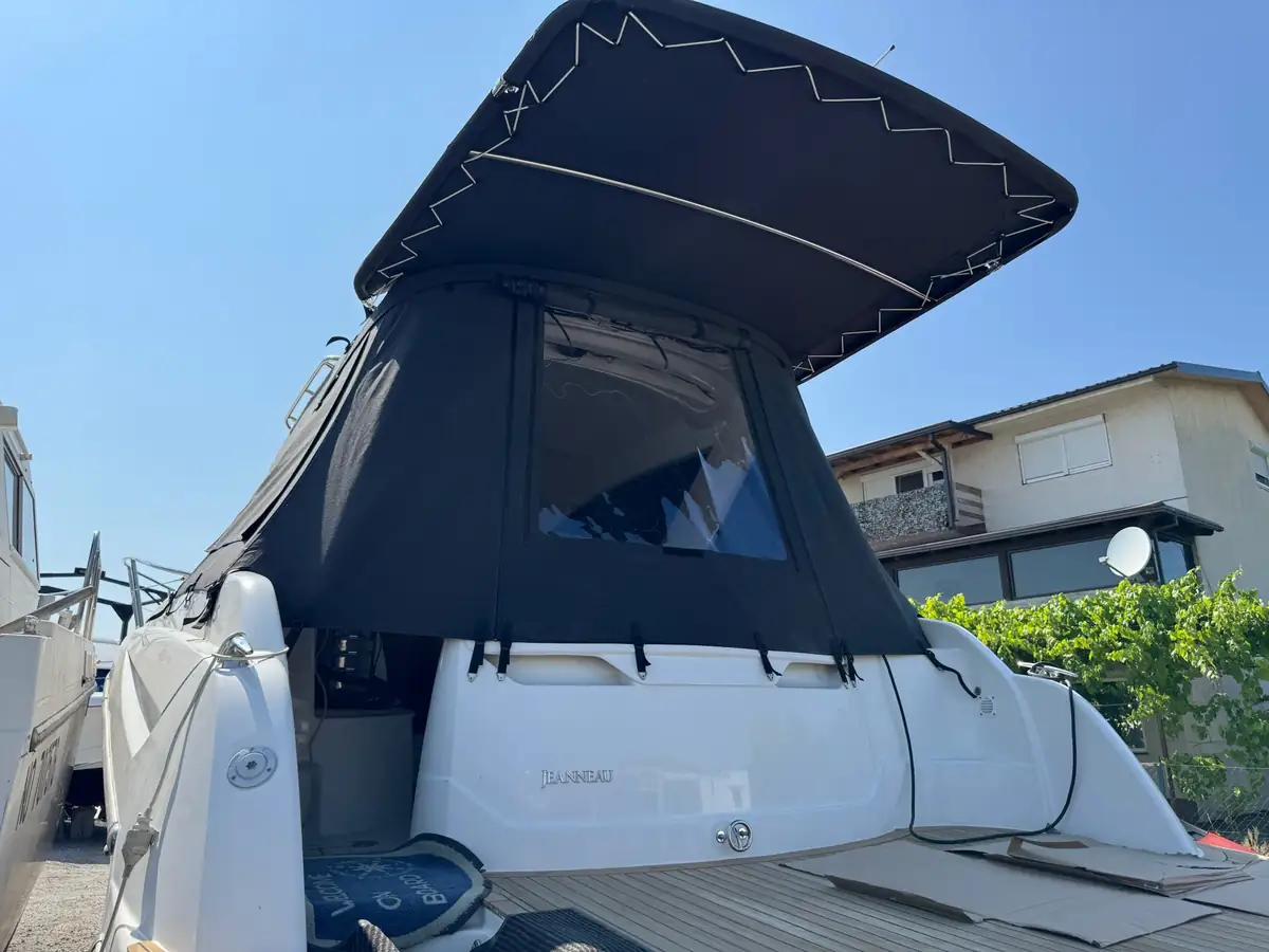 Jeanneau Prestige 30 S — Krmeno zatvaranje #9