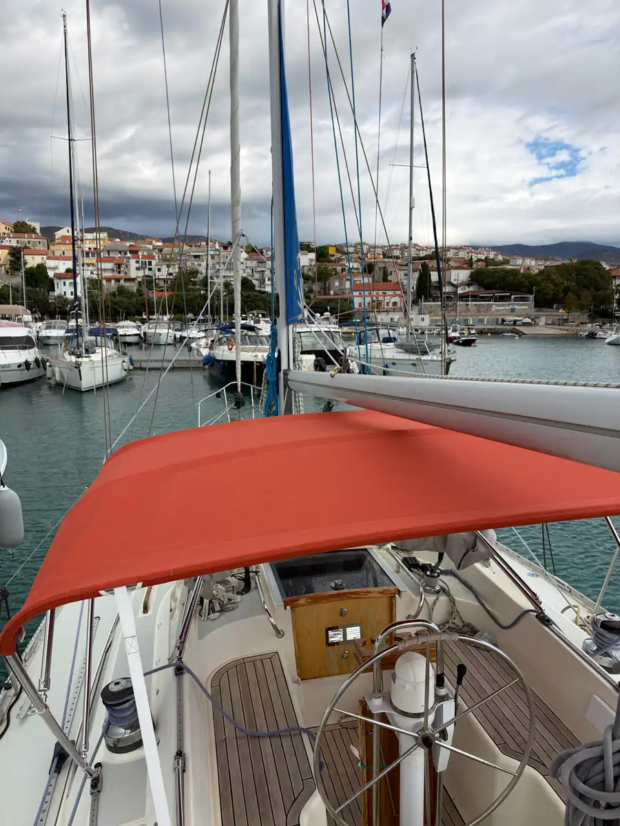 Moody 425 — Bimini #5