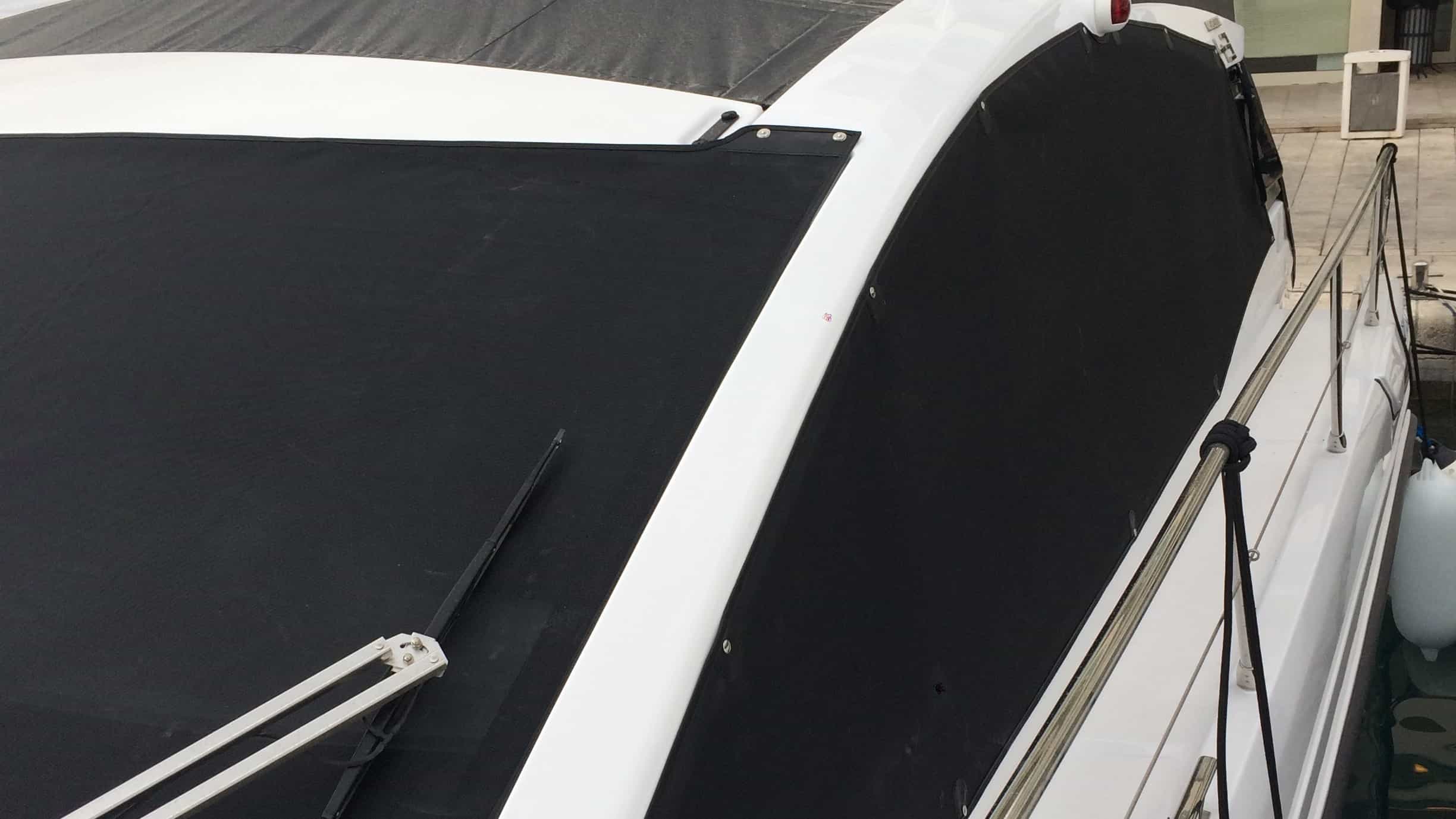 sjenilo za vjetrobran i bočne prozore u materijalu Ferrari Soltis 86 za m/b AZIMUT 43